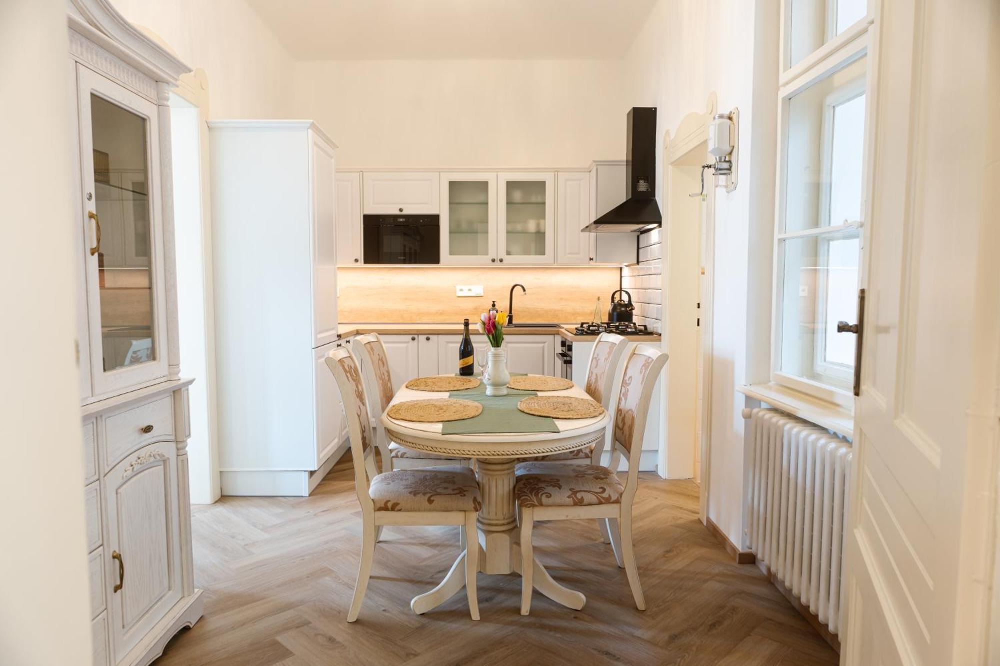 Franz Josef Apartmany, Apartman Zita เดชชิน ภายนอก รูปภาพ