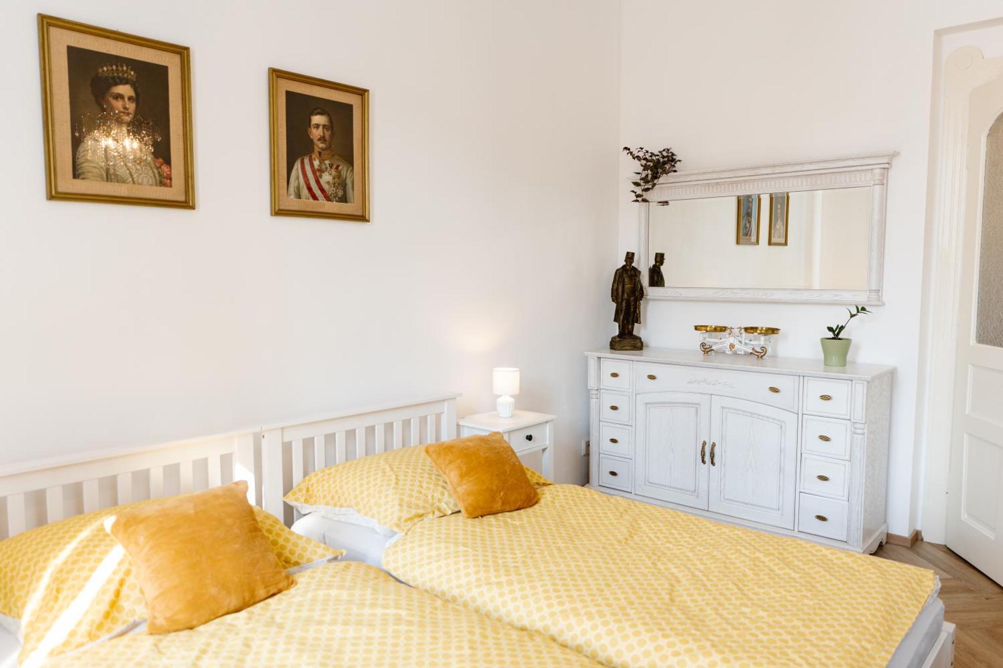 Franz Josef Apartmany, Apartman Zita เดชชิน ภายนอก รูปภาพ